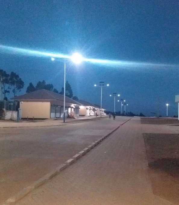 曲阜市非洲科特迪瓦太阳能路灯工程